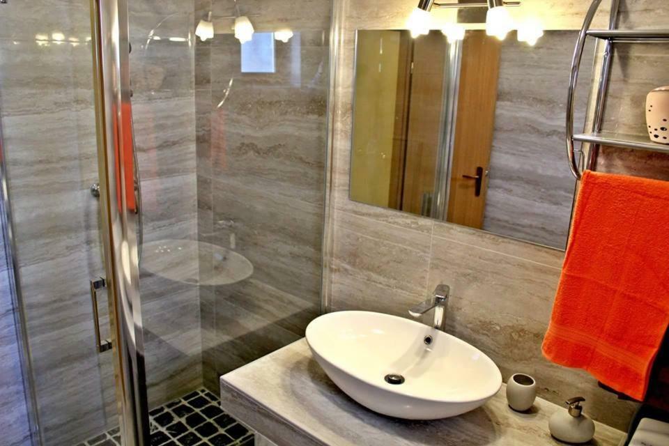 Apartments Klaudija PUY 외부 사진