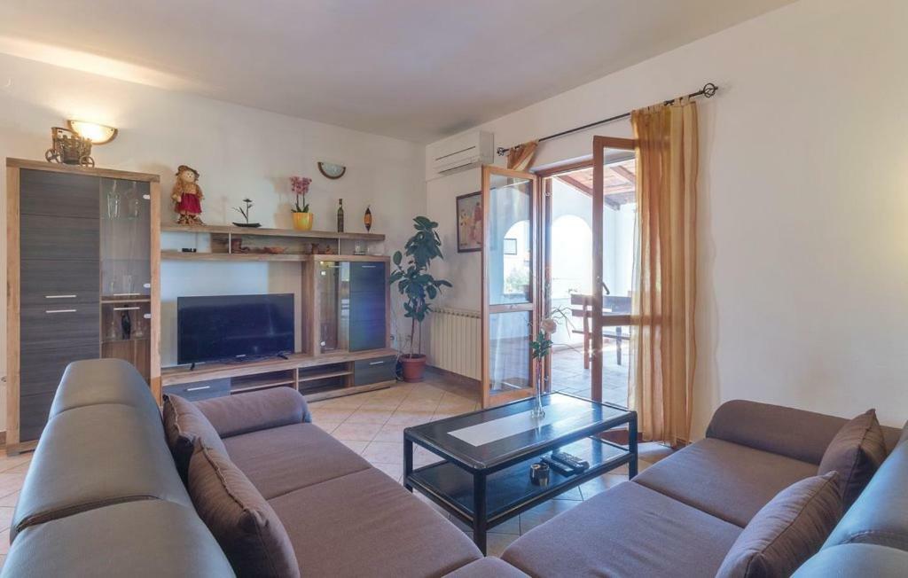 Apartments Klaudija PUY 외부 사진