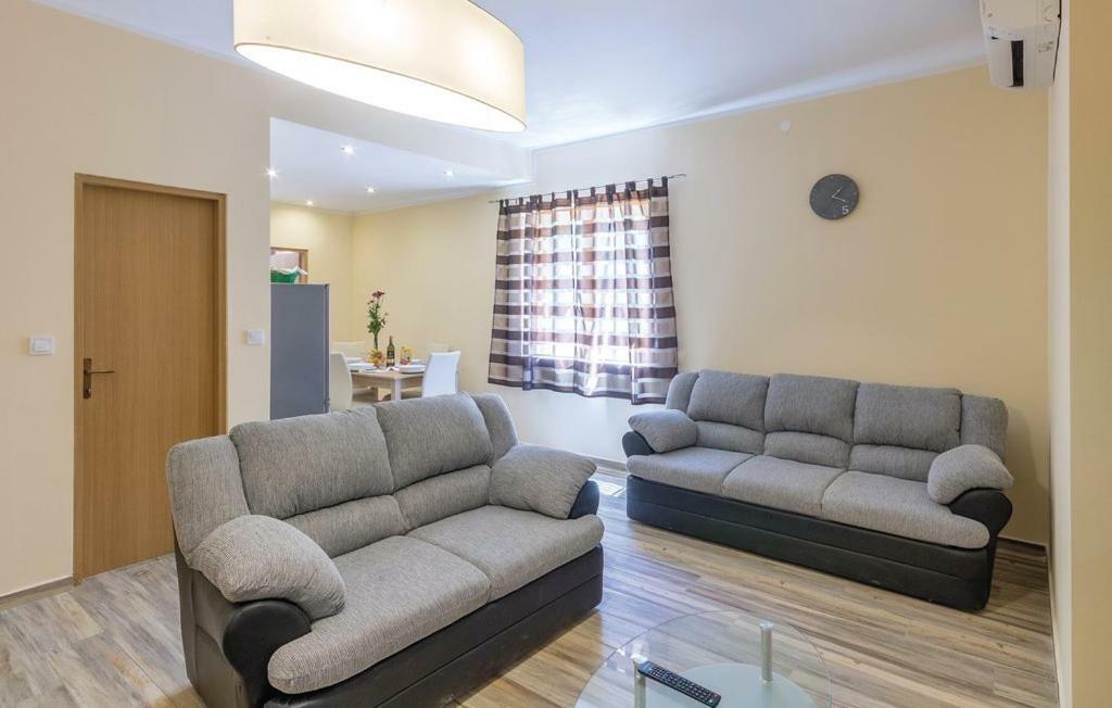 Apartments Klaudija PUY 외부 사진